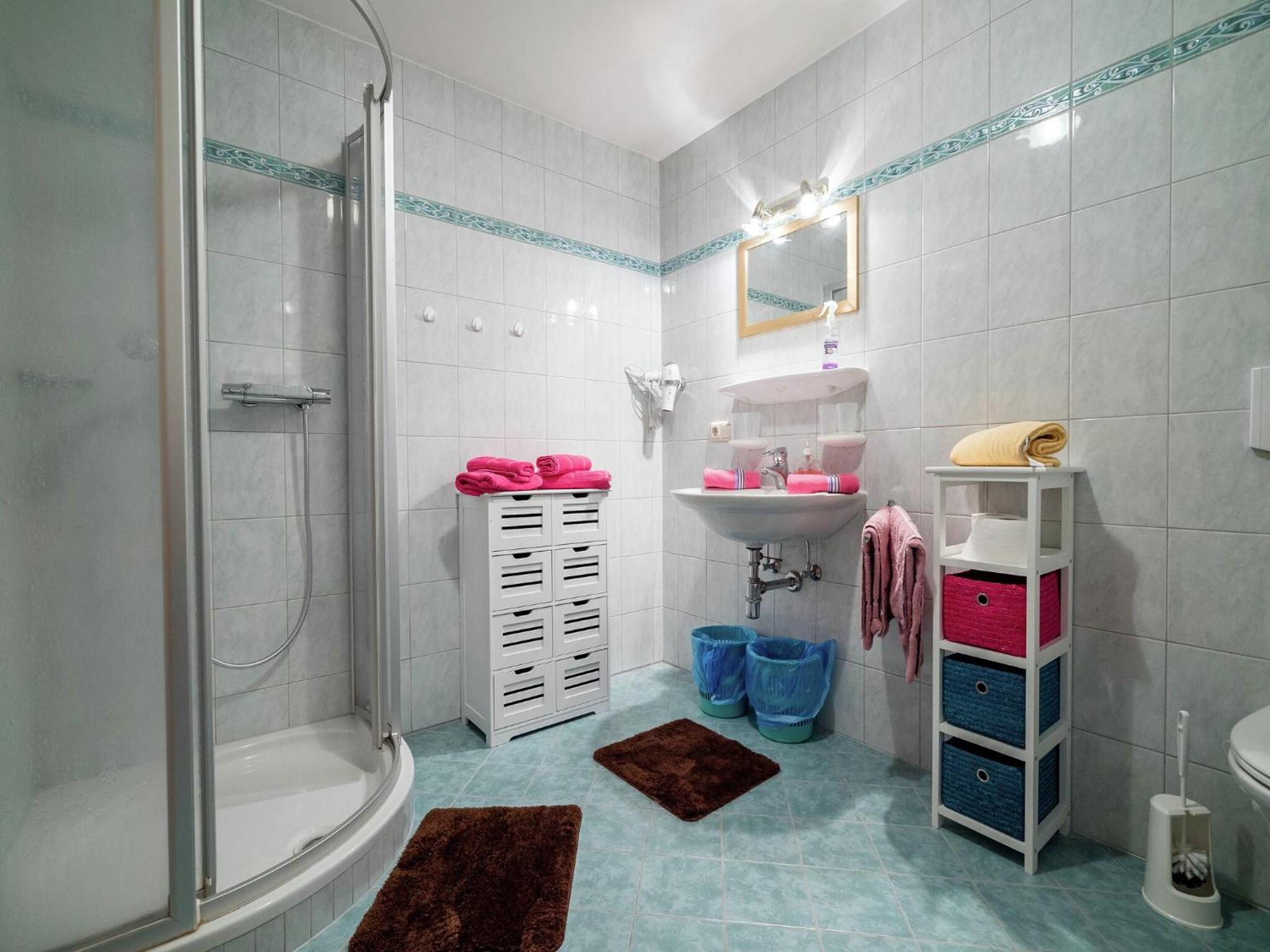 Cozy Feel Good Holiday Apartment In 레오강 외부 사진
