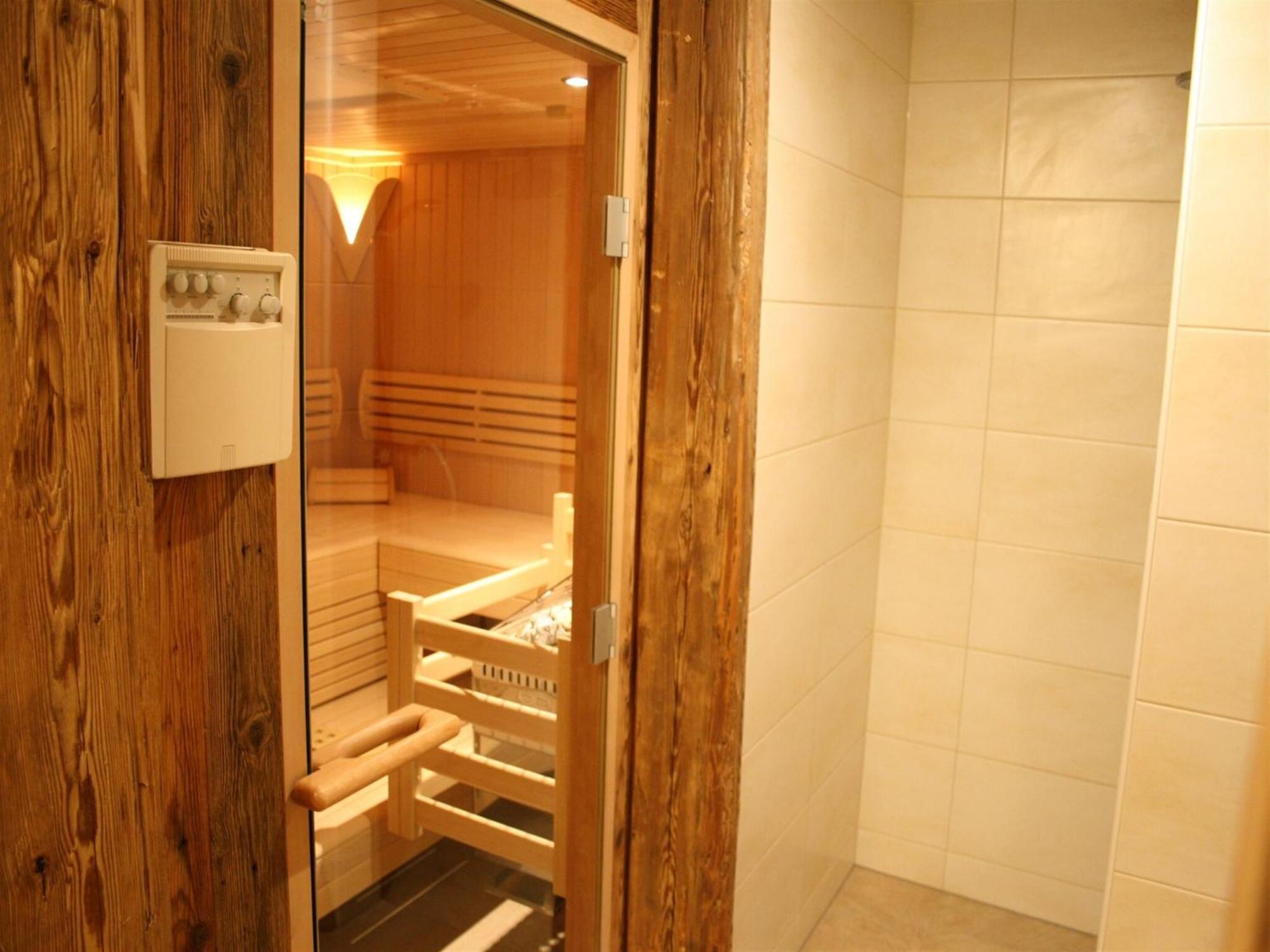 Cozy Feel Good Holiday Apartment In 레오강 외부 사진